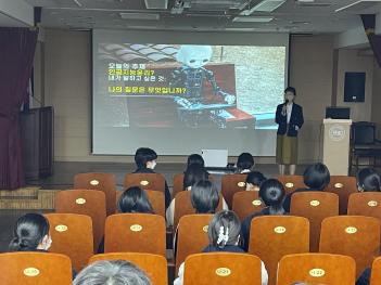 �߾Ӵ��б� �ι������������� ���� ÷���̹���