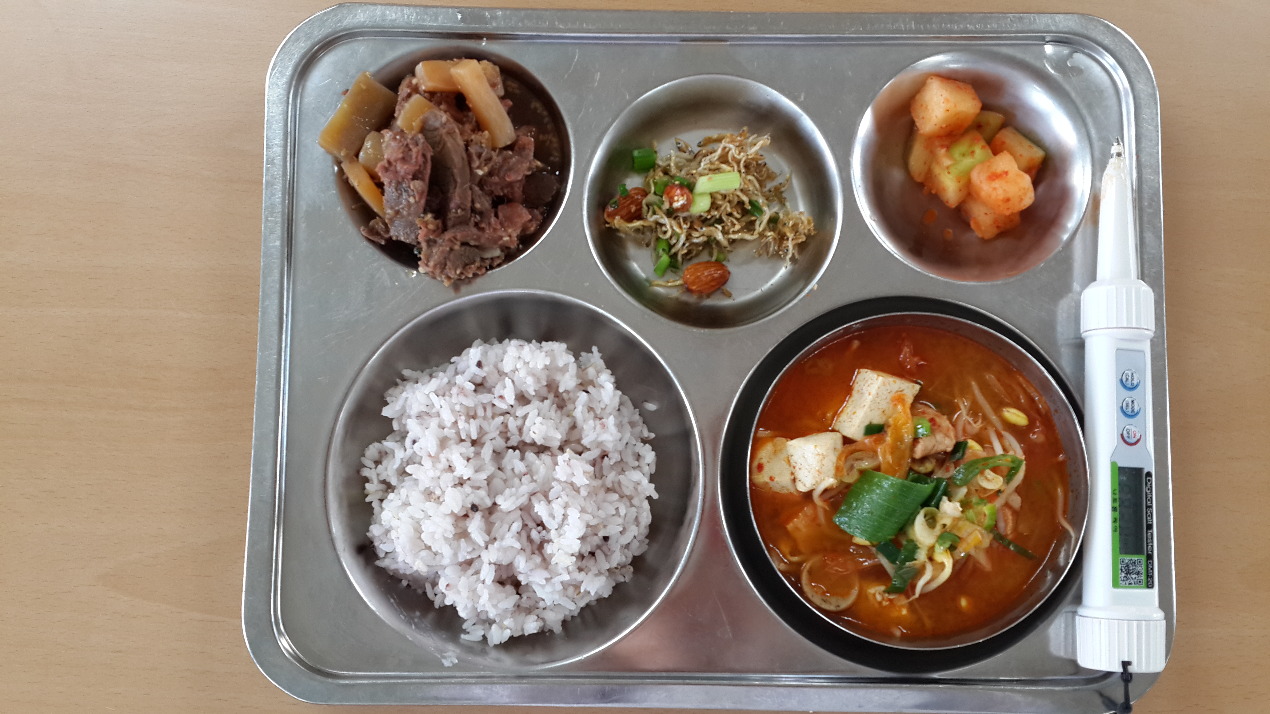 ���Ļ���